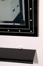 Misty Зеркало с полочкой Bella 90 черное с кристаллами – фотография-4