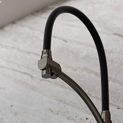 Sancos Смеситель для кухни Eri SC4001GG вороненая сталь – фотография-5