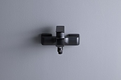 Allen Brau Смеситель для ванны с душем Infinity 5.21006-31 черный матовый – фотография-4