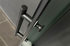 Royal Bath Душевая кабина Practic RB 8120BK1-M-BL 90x90 R стекло рифленое профиль черный матовый – фотография-4