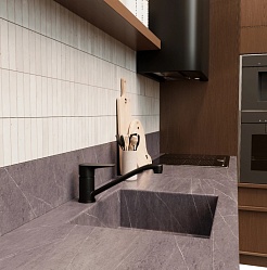 Mixline Смеситель для кухни 35k ML14-03BL чёрный – фотография-4